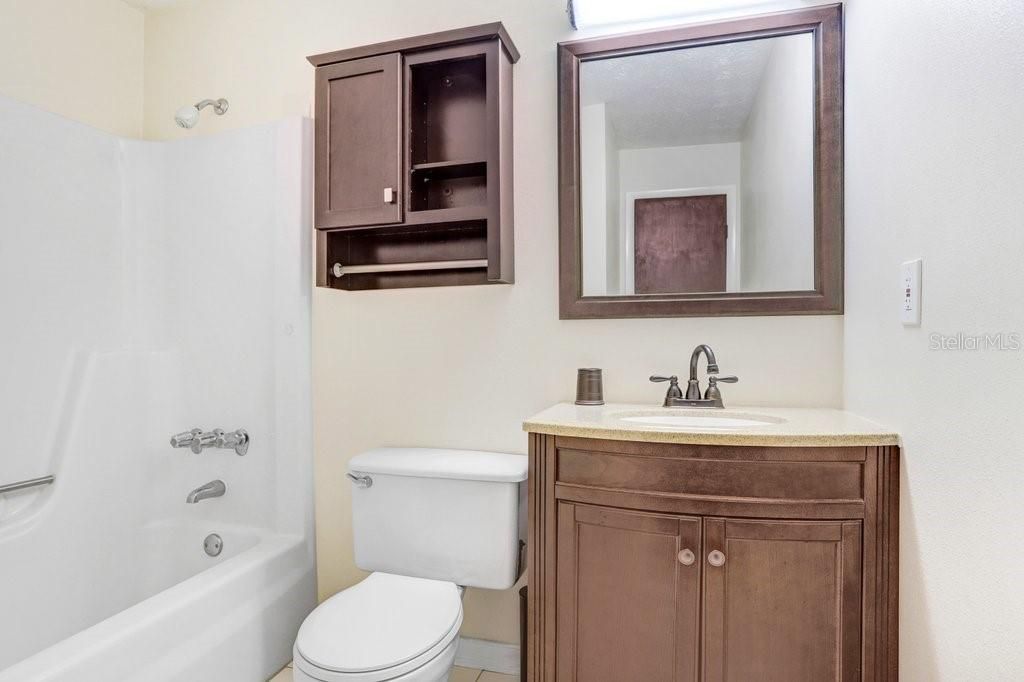 Activo con contrato: $450,000 (3 camas, 2 baños, 1532 Pies cuadrados)