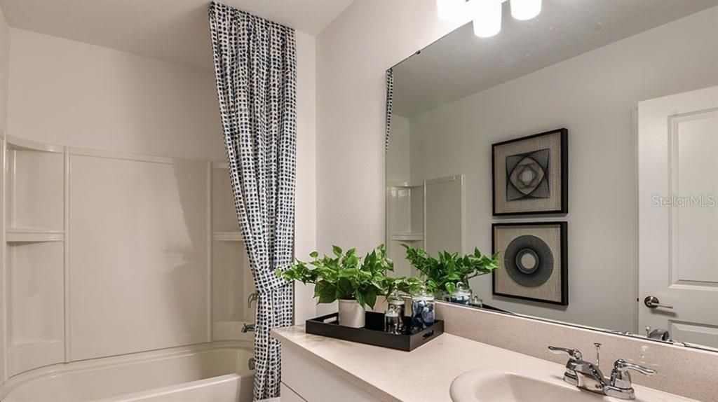 Active With Contract: $325,000 (4 beds, 3 baths, 2106 Square Feet)