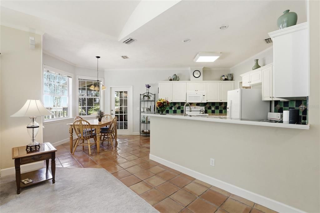 Active With Contract: $465,000 (4 beds, 2 baths, 2205 Square Feet)