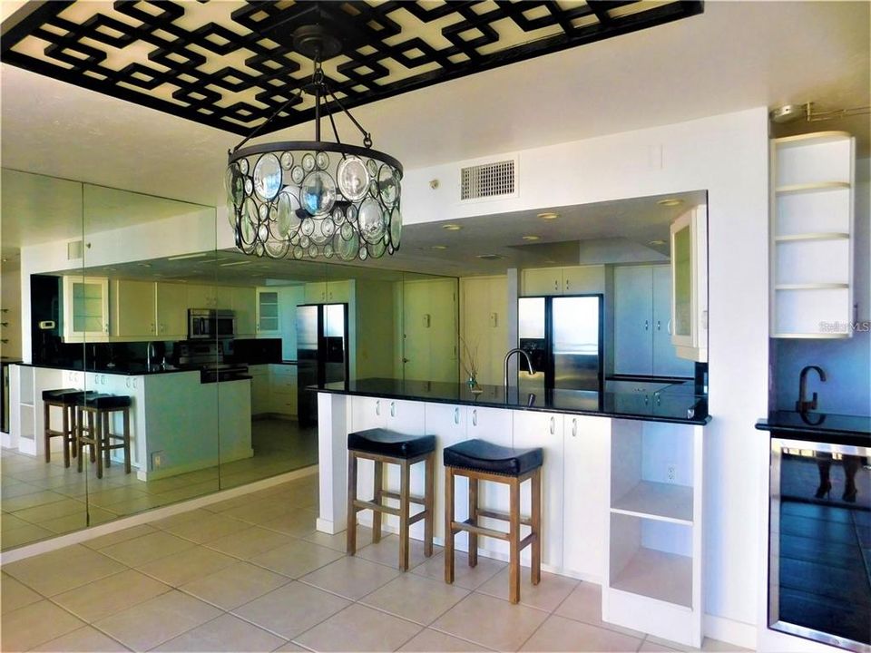 For Rent: $3,300 (2 beds, 2 baths, 1284 Square Feet)