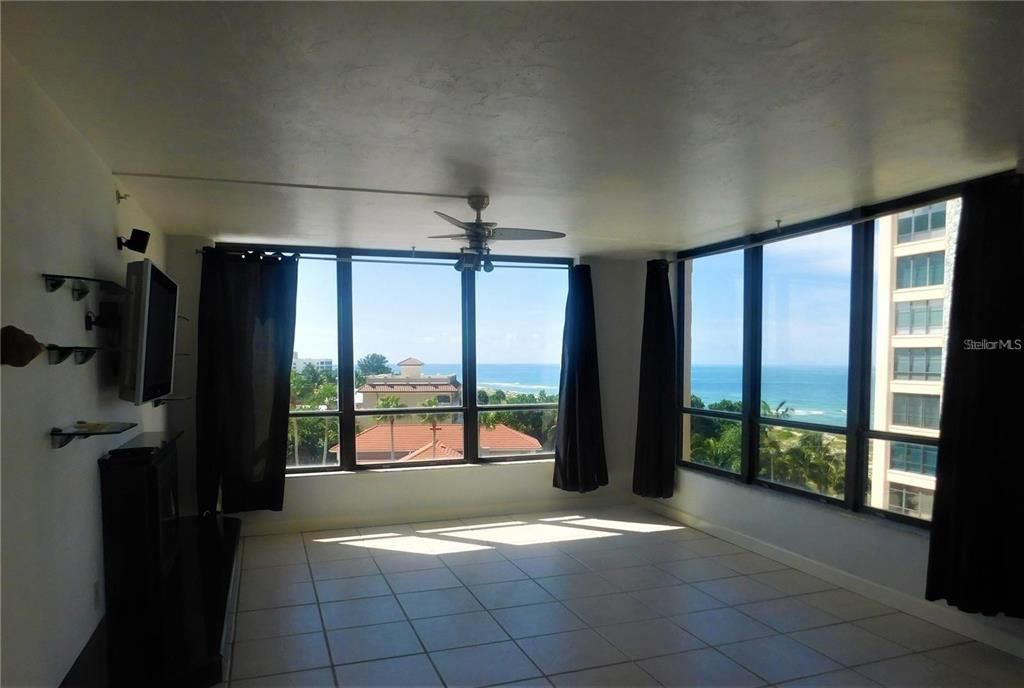 For Rent: $3,300 (2 beds, 2 baths, 1284 Square Feet)