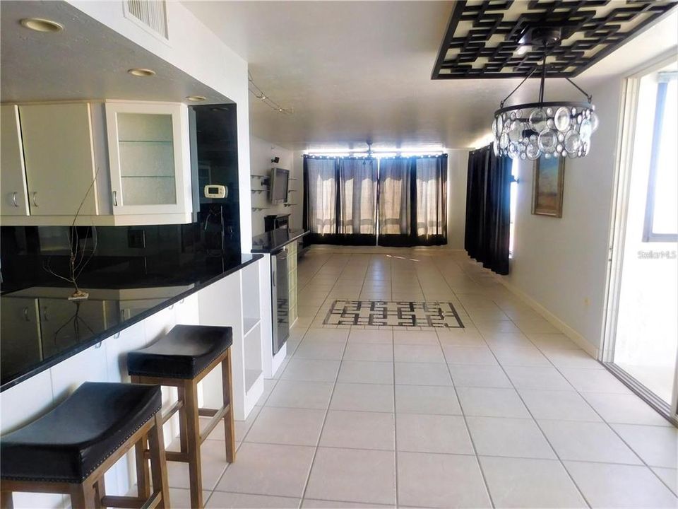 For Rent: $3,300 (2 beds, 2 baths, 1284 Square Feet)