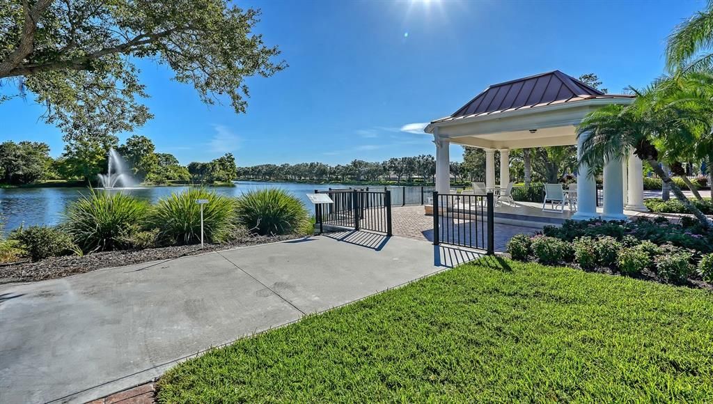 Под контрактом: $429,900 (2 спален, 2 ванн, 1534 Квадратных фут)