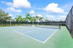 Под контрактом: $429,900 (2 спален, 2 ванн, 1534 Квадратных фут)