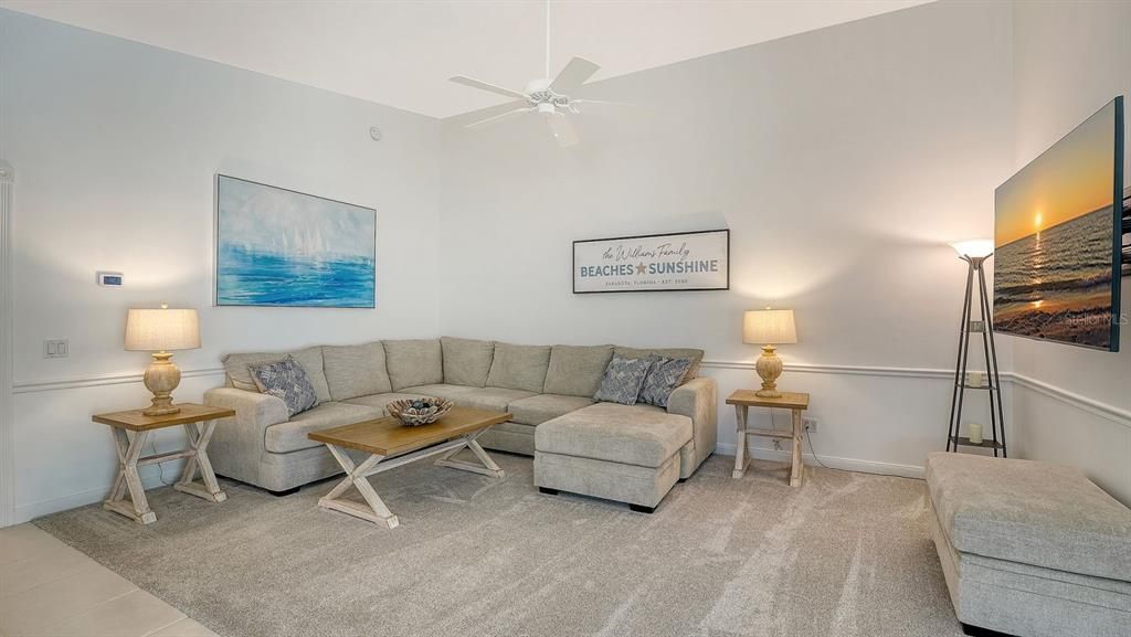 Под контрактом: $429,900 (2 спален, 2 ванн, 1534 Квадратных фут)