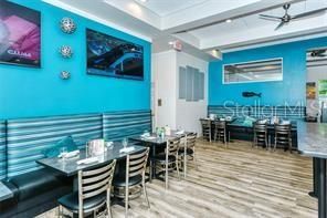 Под контрактом: $429,900 (2 спален, 2 ванн, 1534 Квадратных фут)