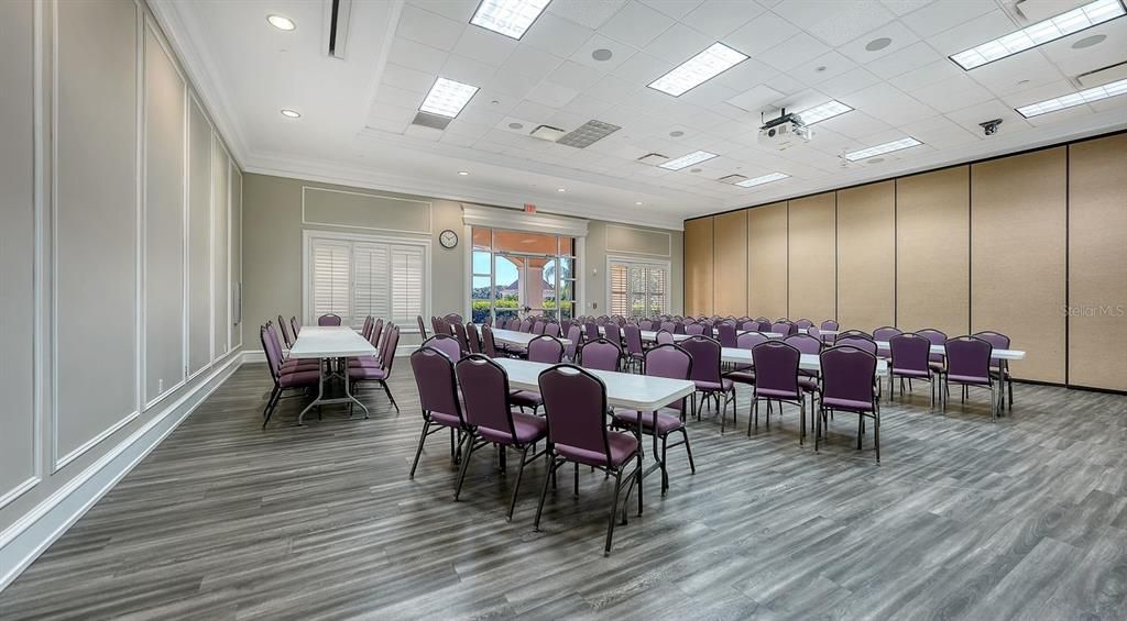 Под контрактом: $429,900 (2 спален, 2 ванн, 1534 Квадратных фут)