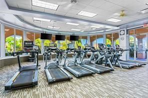 Под контрактом: $429,900 (2 спален, 2 ванн, 1534 Квадратных фут)