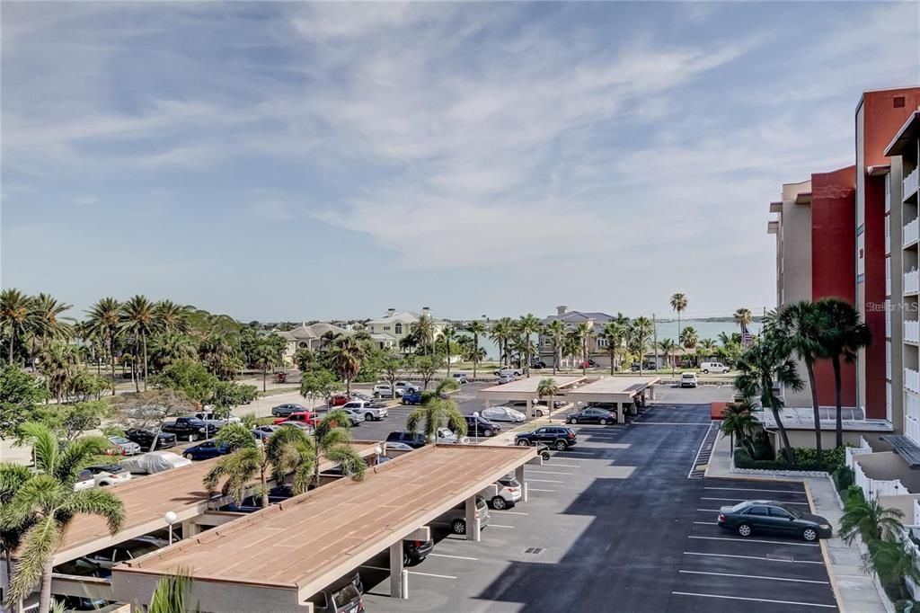 合同活跃: $2,450 (2 贝兹, 2 浴室, 1308 平方英尺)