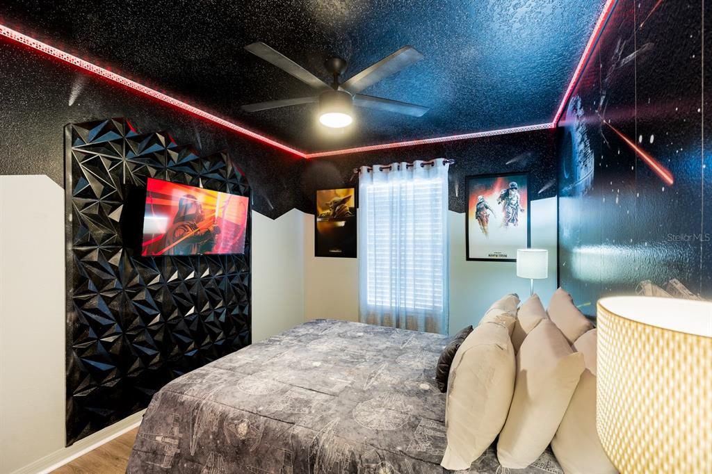 En Venta: $299,000 (3 camas, 2 baños, 1553 Pies cuadrados)