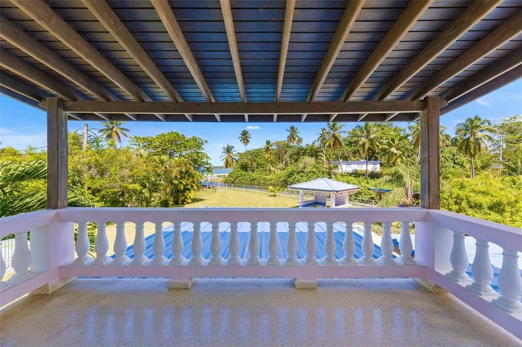 En Venta: $2,385,000 (3 camas, 4 baños, 2200 Pies cuadrados)