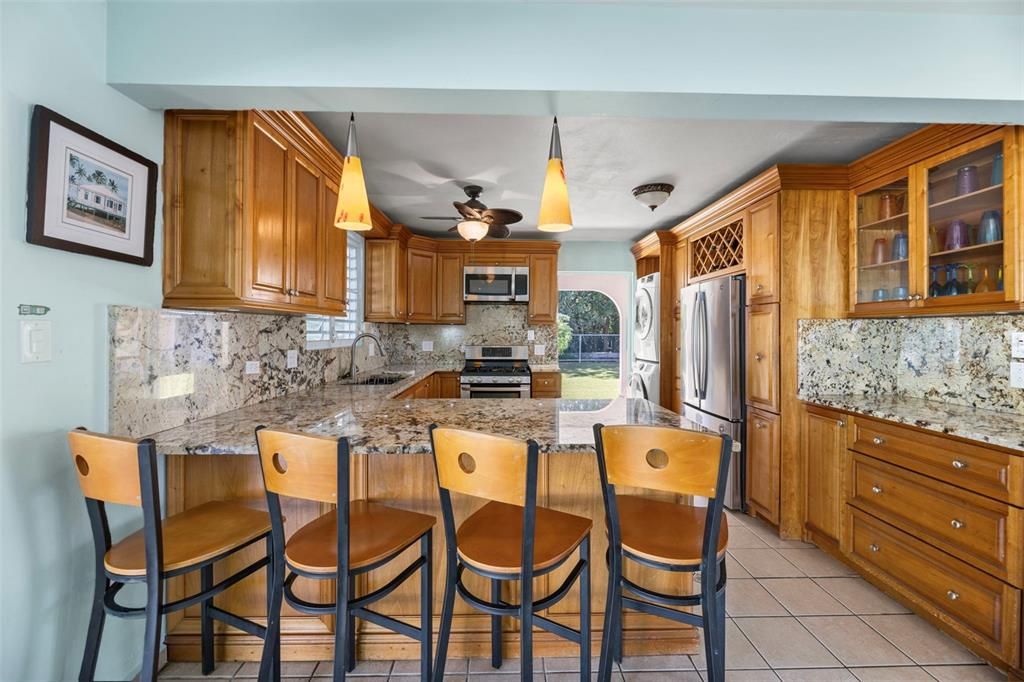 En Venta: $2,385,000 (3 camas, 4 baños, 2200 Pies cuadrados)