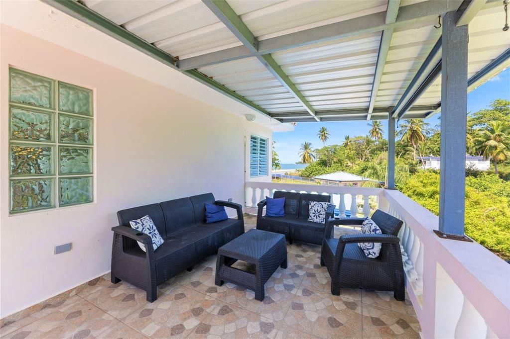 En Venta: $2,385,000 (3 camas, 4 baños, 2200 Pies cuadrados)