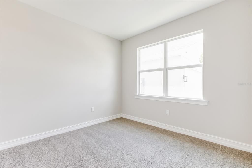 For Sale: $349,999 (3 beds, 2 baths, 1816 Square Feet)