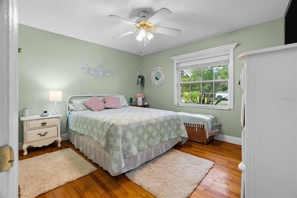 Active With Contract: $425,000 (3 beds, 2 baths, 2355 Square Feet)