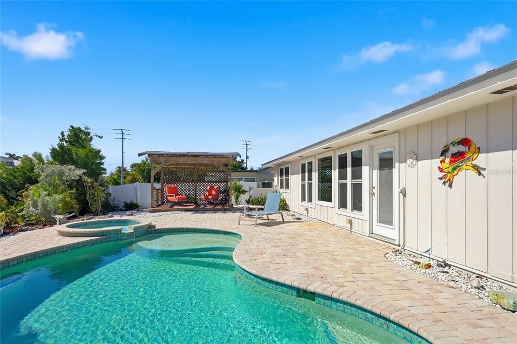 待售: $1,395,000 (3 贝兹, 3 浴室, 1627 平方英尺)