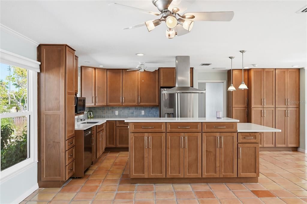 待售: $1,395,000 (3 贝兹, 3 浴室, 1627 平方英尺)