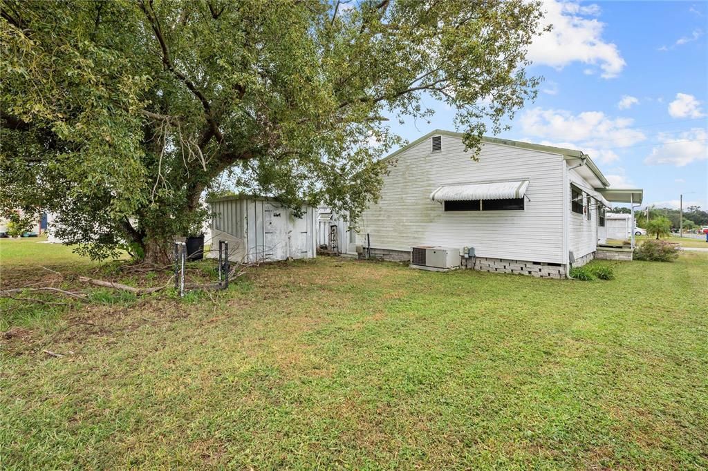 待售: $123,000 (2 贝兹, 2 浴室, 1008 平方英尺)