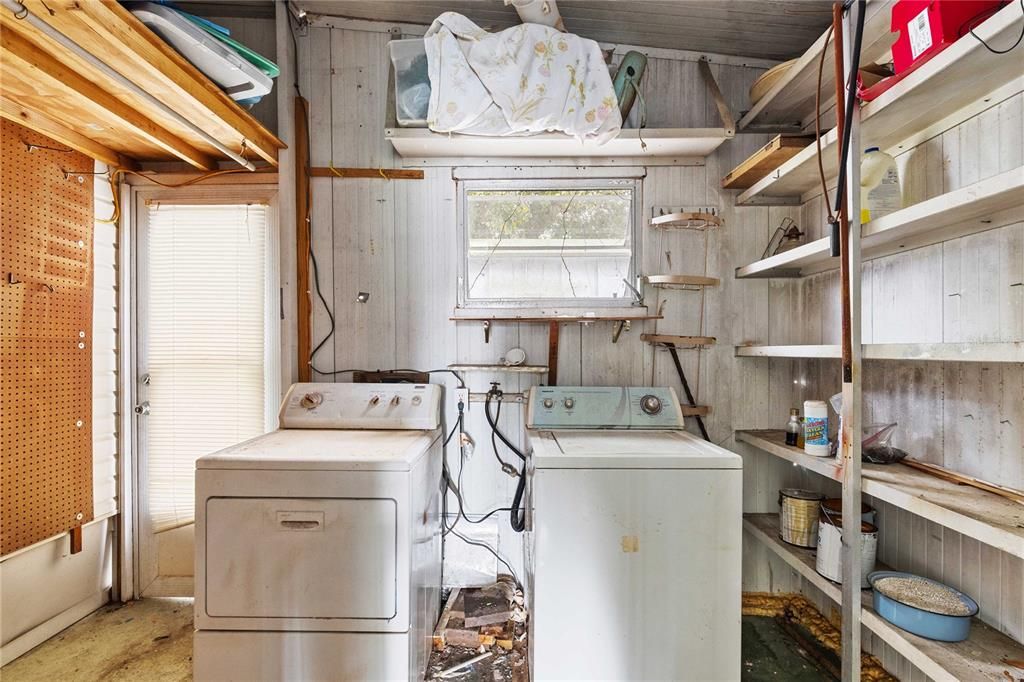 待售: $123,000 (2 贝兹, 2 浴室, 1008 平方英尺)