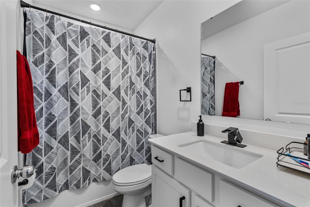 待售: $335,000 (3 贝兹, 2 浴室, 1330 平方英尺)