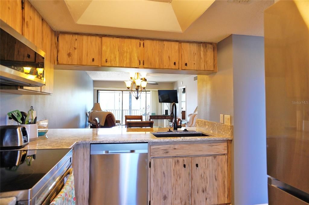 For Rent: $1,350 (2 beds, 2 baths, 1032 Square Feet)