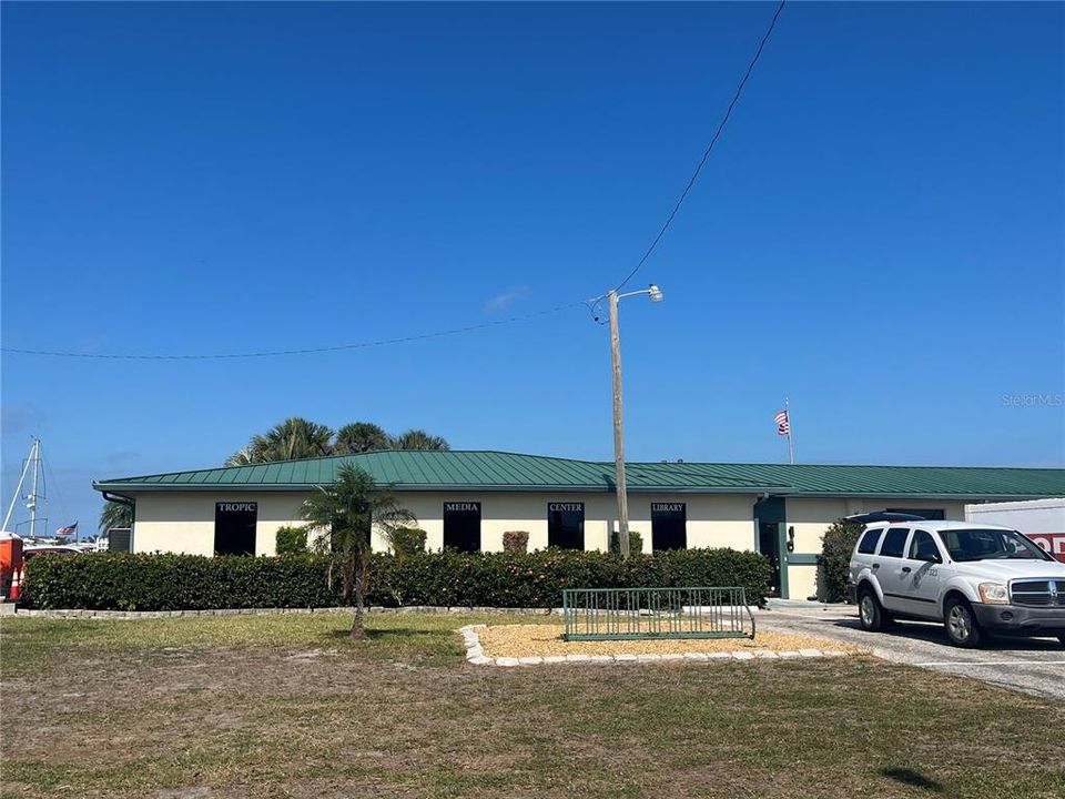 For Rent: $1,475 (2 beds, 1 baths, 880 Square Feet)