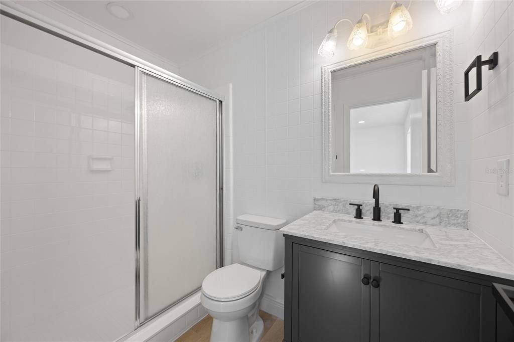 Active With Contract: $289,999 (2 beds, 2 baths, 872 Square Feet)