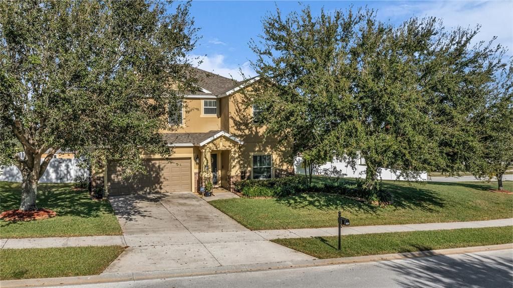 En Venta: $530,000 (4 camas, 2 baños, 2590 Pies cuadrados)