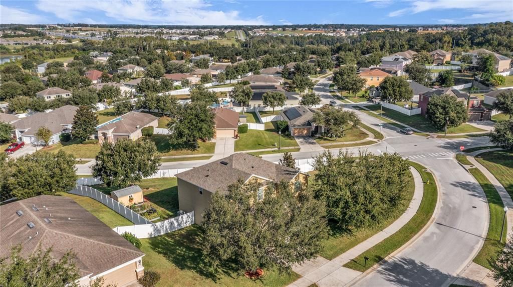 En Venta: $530,000 (4 camas, 2 baños, 2590 Pies cuadrados)