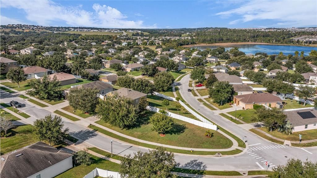 En Venta: $530,000 (4 camas, 2 baños, 2590 Pies cuadrados)