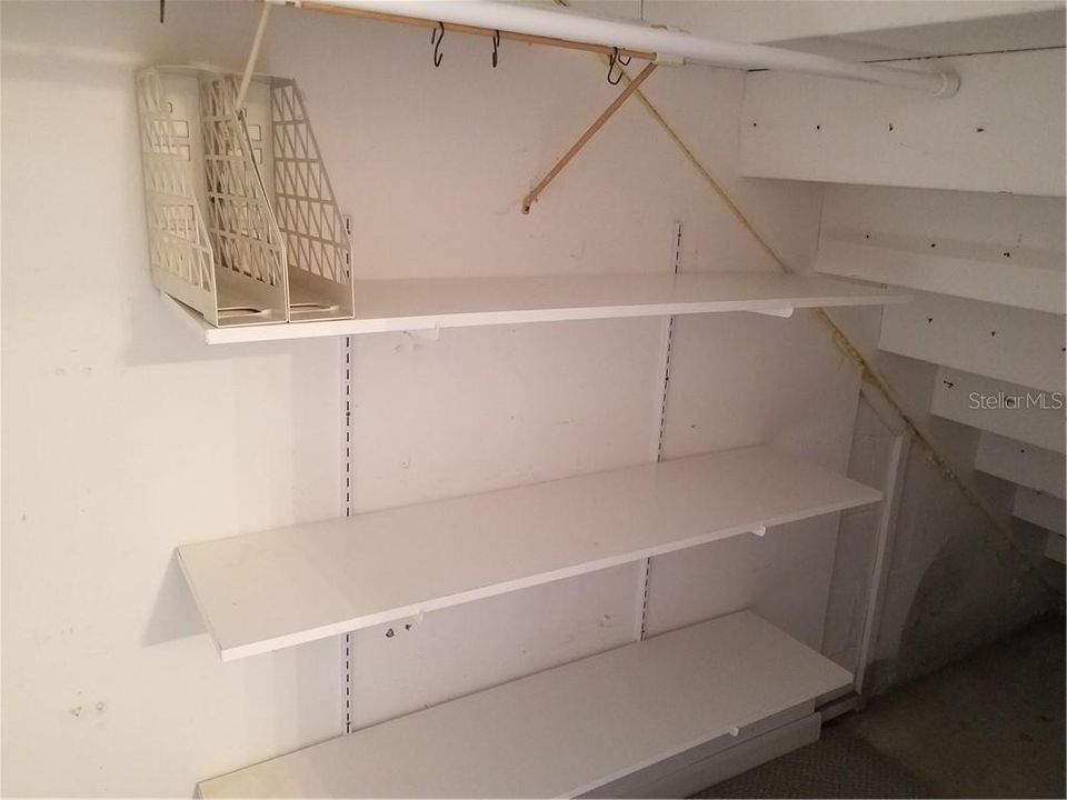 出租: $1,750 (2 贝兹, 1 浴室, 925 平方英尺)