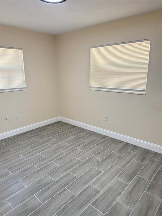 Active With Contract: $339,900 (3 beds, 2 baths, 1618 Square Feet)