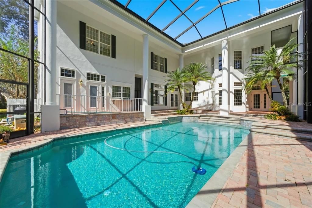 En Venta: $1,400,000 (4 camas, 5 baños, 5210 Pies cuadrados)