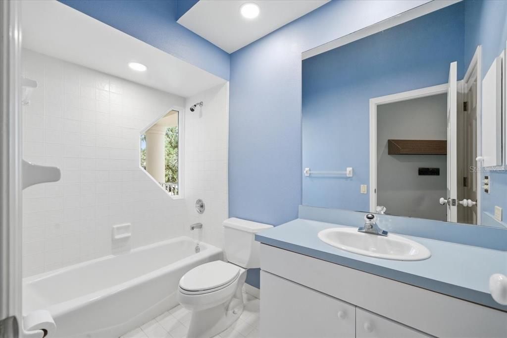 En Venta: $1,400,000 (4 camas, 5 baños, 5210 Pies cuadrados)