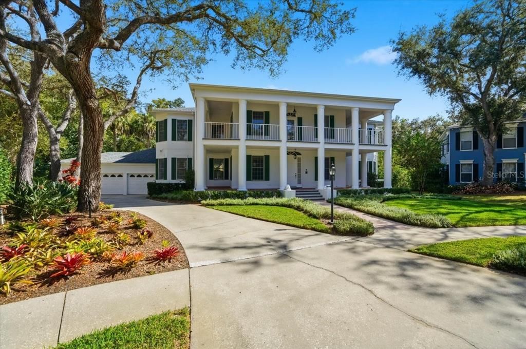 En Venta: $1,400,000 (4 camas, 5 baños, 5210 Pies cuadrados)