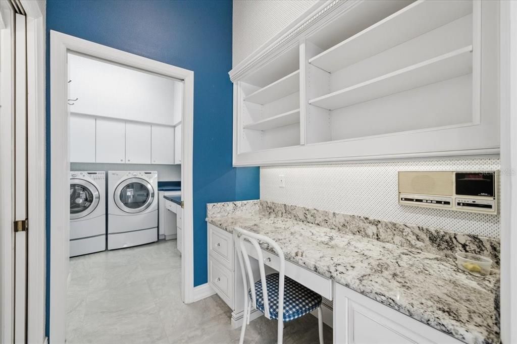 En Venta: $1,400,000 (4 camas, 5 baños, 5210 Pies cuadrados)