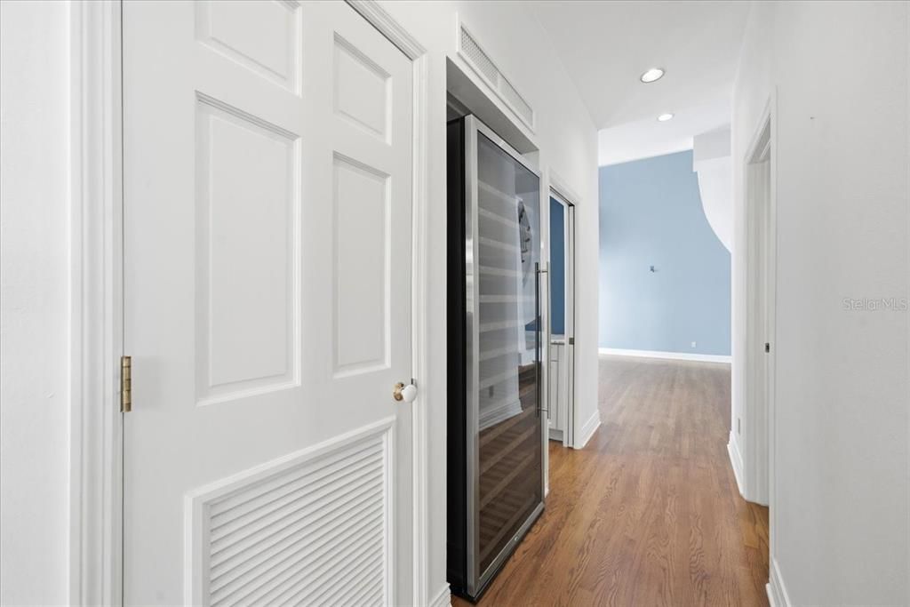 En Venta: $1,400,000 (4 camas, 5 baños, 5210 Pies cuadrados)