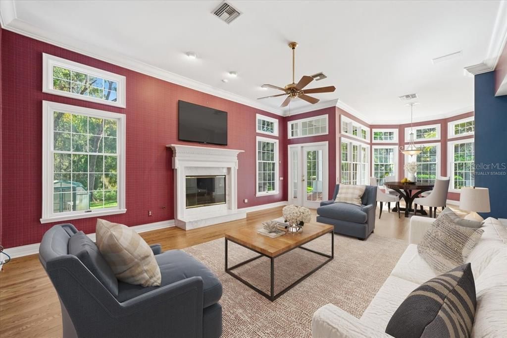 En Venta: $1,400,000 (4 camas, 5 baños, 5210 Pies cuadrados)