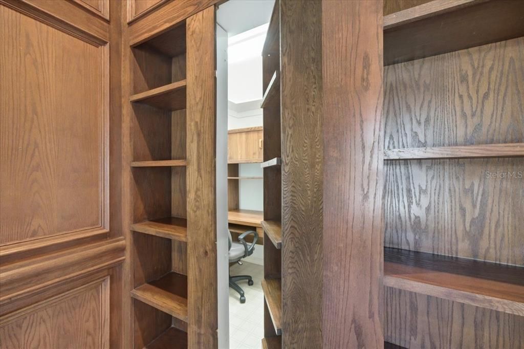 En Venta: $1,400,000 (4 camas, 5 baños, 5210 Pies cuadrados)