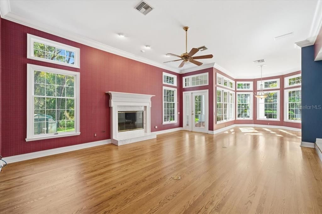 En Venta: $1,400,000 (4 camas, 5 baños, 5210 Pies cuadrados)