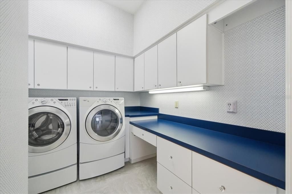 En Venta: $1,400,000 (4 camas, 5 baños, 5210 Pies cuadrados)