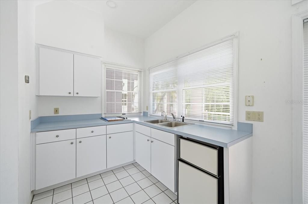 En Venta: $1,400,000 (4 camas, 5 baños, 5210 Pies cuadrados)