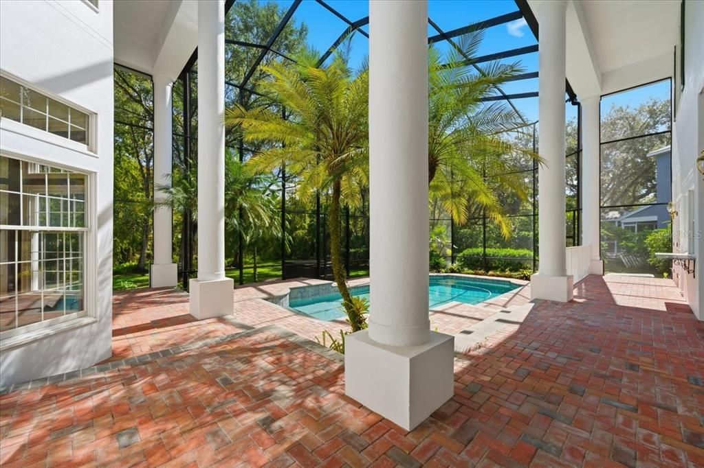 En Venta: $1,400,000 (4 camas, 5 baños, 5210 Pies cuadrados)