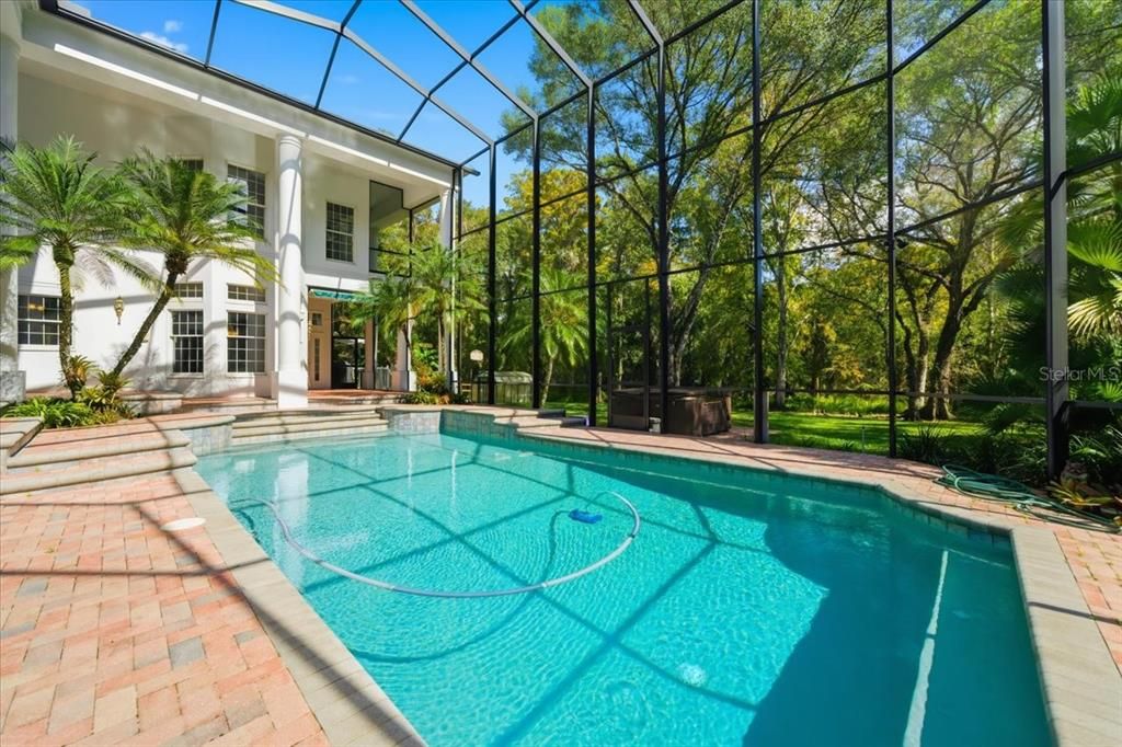 En Venta: $1,400,000 (4 camas, 5 baños, 5210 Pies cuadrados)