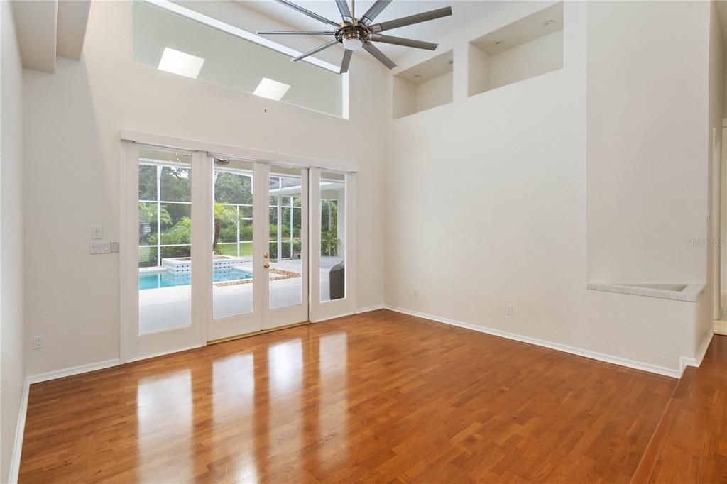 В аренду: $5,200 (4 спален, 3 ванн, 3045 Квадратных фут)