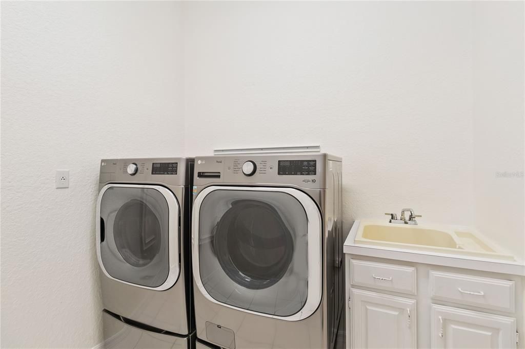 В аренду: $5,200 (4 спален, 3 ванн, 3045 Квадратных фут)