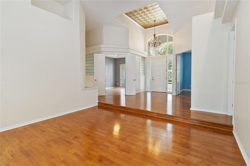 В аренду: $5,200 (4 спален, 3 ванн, 3045 Квадратных фут)