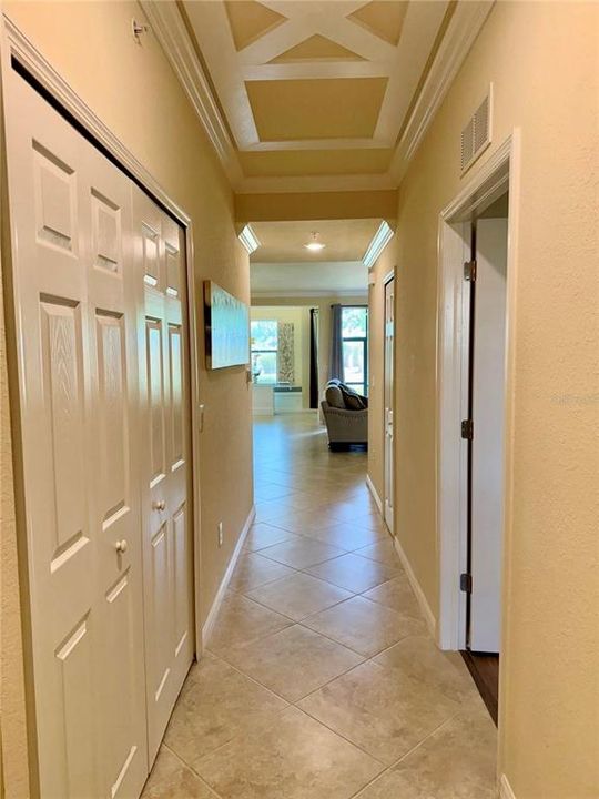 На продажу: $399,000 (2 спален, 2 ванн, 1336 Квадратных фут)