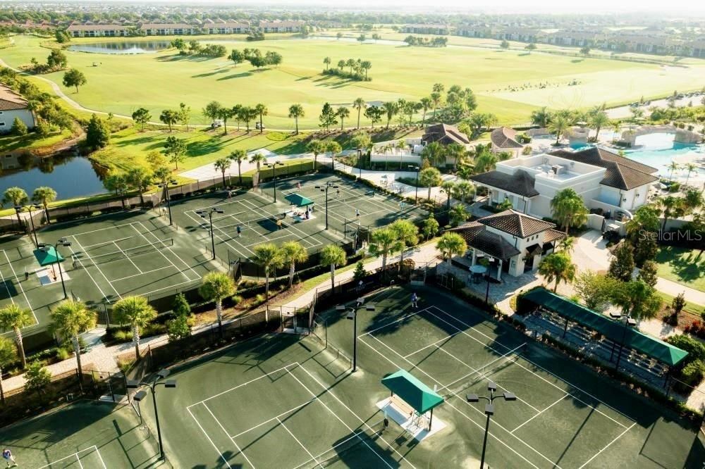 На продажу: $399,000 (2 спален, 2 ванн, 1336 Квадратных фут)