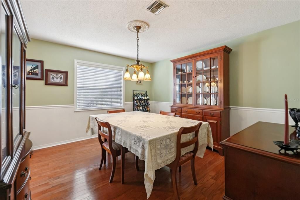 For Sale: $749,000 (5 beds, 3 baths, 3280 Square Feet)